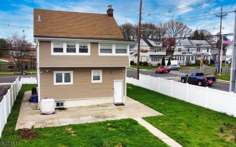 824 Chestnut Street Roselle NJ 07203