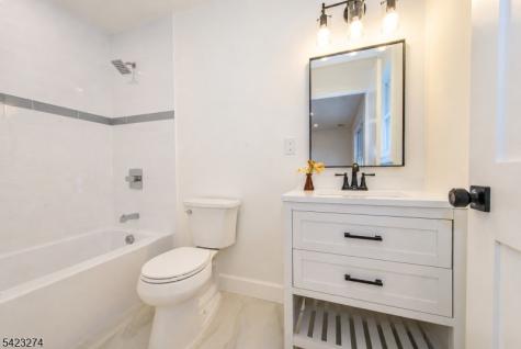 196 Vinton Circle Fanwood NJ 07023