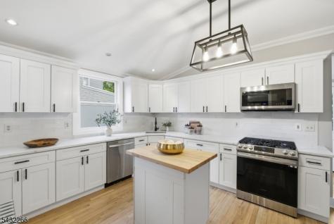 23 Center Avenue Little Falls NJ 07424