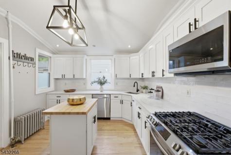 23 Center Avenue Little Falls NJ 07424