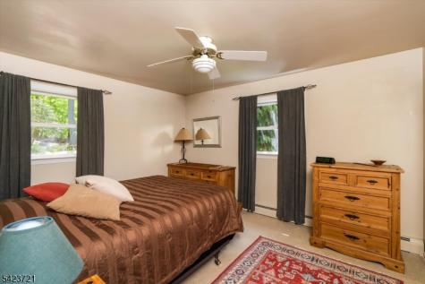 98 Snydertown Road East Amwell NJ 08525