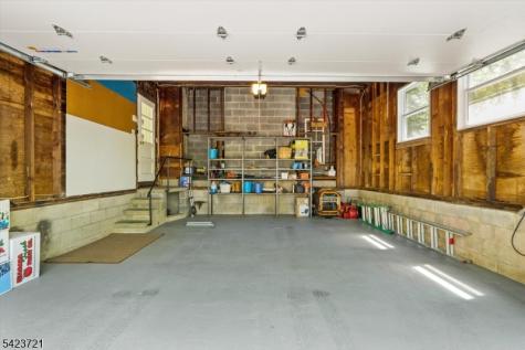98 Snydertown Road East Amwell NJ 08525