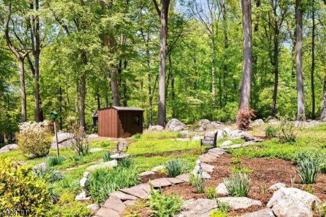 98 Snydertown Road East Amwell NJ 08525