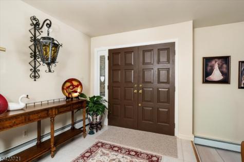 98 Snydertown Road East Amwell NJ 08525