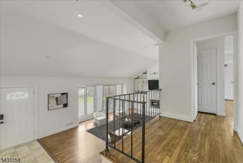 32 Brantwood Place Clifton NJ 07013