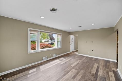 49 Louis Avenue Middlesex NJ 08846