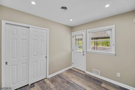 49 Louis Avenue Middlesex NJ 08846