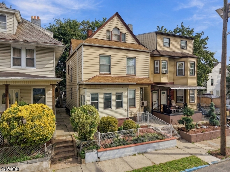 671 E 29th Street Paterson NJ 07504