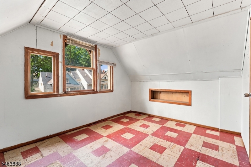 671 E 29th Street Paterson NJ 07504