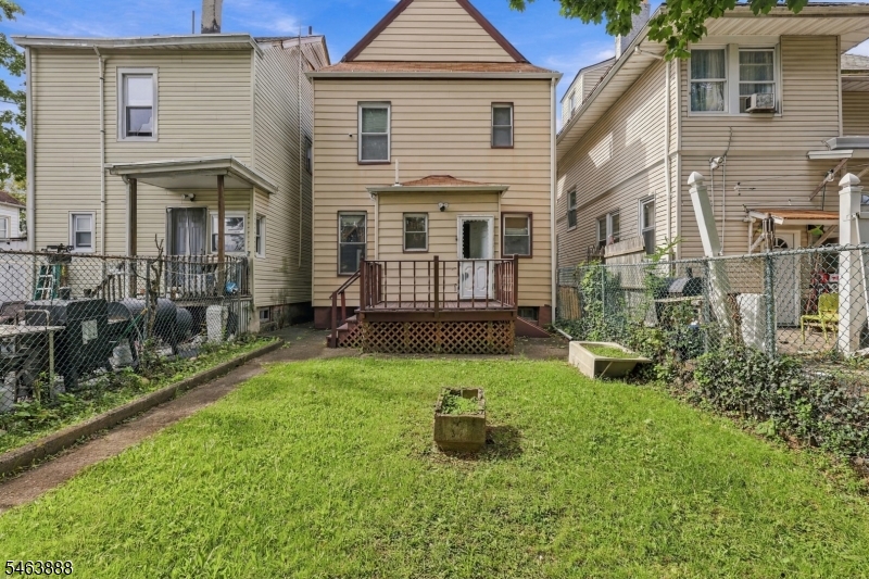 671 E 29th Street Paterson NJ 07504