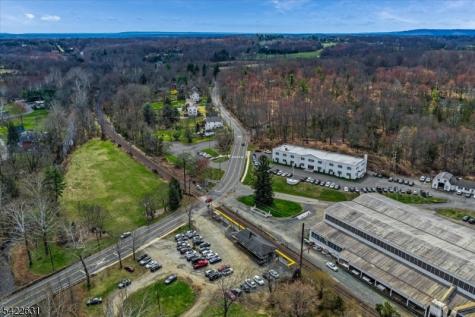 33 Holland Avenue Peapack Gladstone NJ 07977