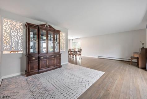44 Deerfield Terrace Mahwah NJ 07430