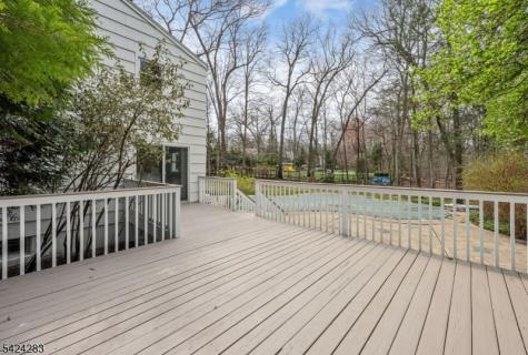 44 Deerfield Terrace Mahwah NJ 07430