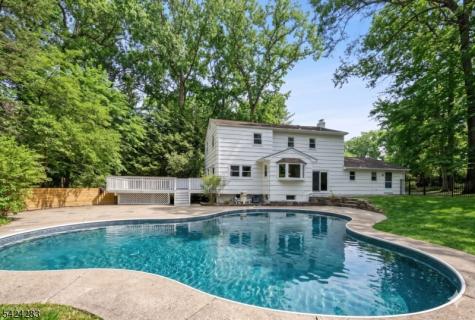 44 Deerfield Terrace Mahwah NJ 07430