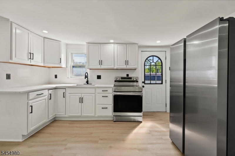 107 Oak Grove Road Raritan NJ 08822