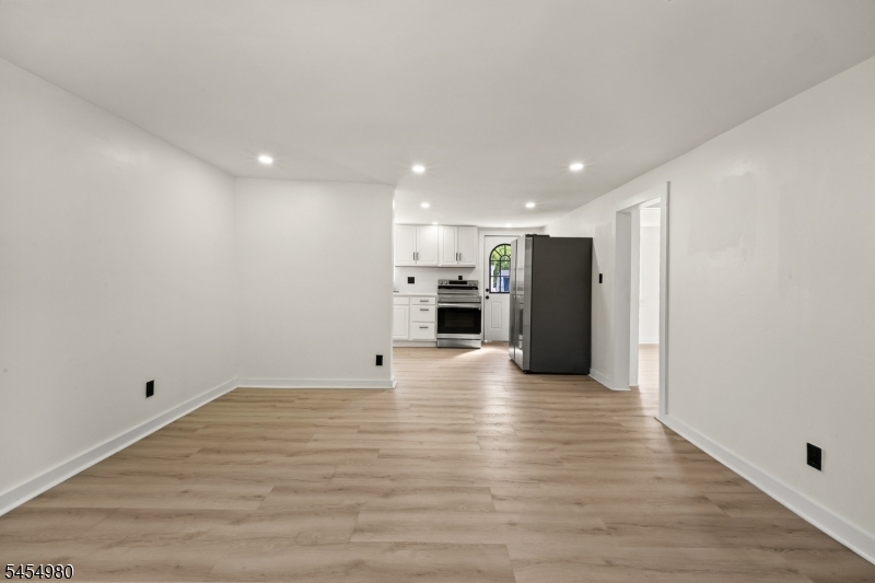 107 Oak Grove Road Raritan NJ 08822