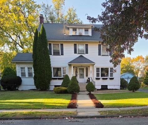 33 Woodland Avenue East Orange NJ 07017