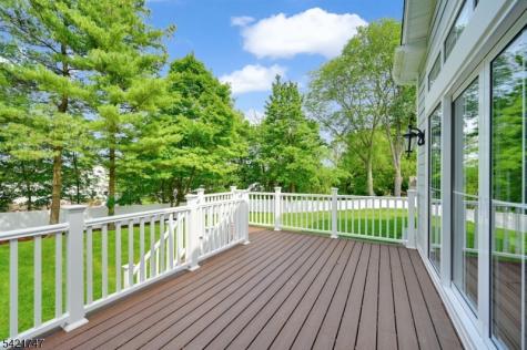 15 Orchard Lane Livingston NJ 07039