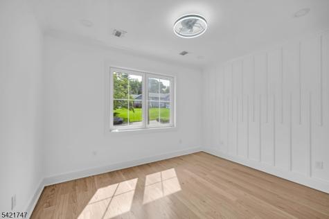 15 Orchard Lane Livingston NJ 07039