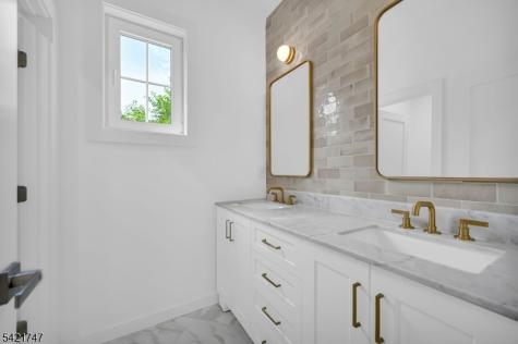15 Orchard Lane Livingston NJ 07039