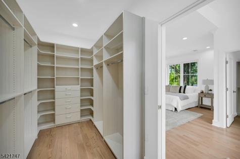 15 Orchard Lane Livingston NJ 07039