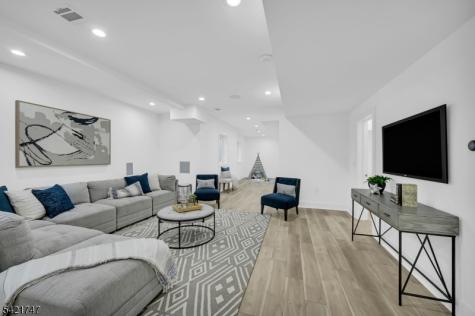 15 Orchard Lane Livingston NJ 07039