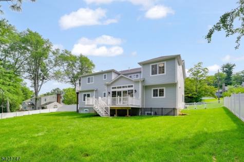 15 Orchard Lane Livingston NJ 07039