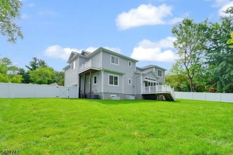 15 Orchard Lane Livingston NJ 07039
