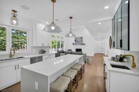 15 Orchard Lane Livingston NJ 07039