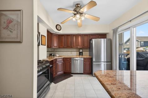 135 Warren Avenue Roselle Park NJ 07204