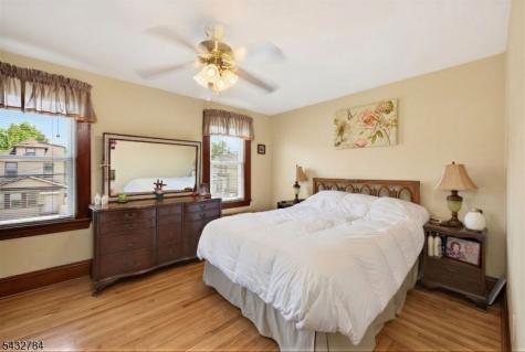 135 Warren Avenue Roselle Park NJ 07204