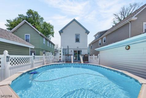 135 Warren Avenue Roselle Park NJ 07204