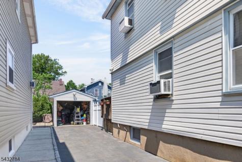 135 Warren Avenue Roselle Park NJ 07204