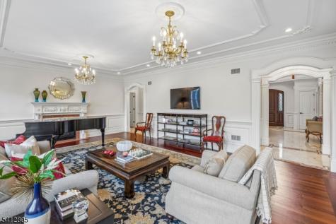 15 Arden Place Millburn NJ 07078