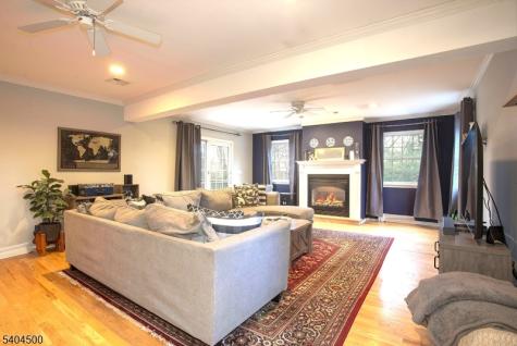 40 Westgate Drive Sparta NJ 07871