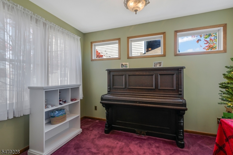 206 Walnut Street Middlesex NJ 08846
