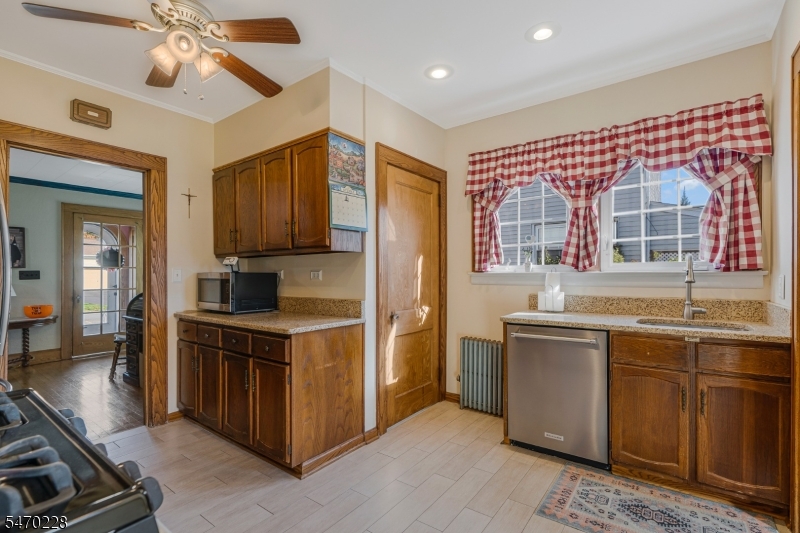 206 Walnut Street Middlesex NJ 08846