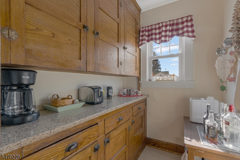 206 Walnut Street Middlesex NJ 08846