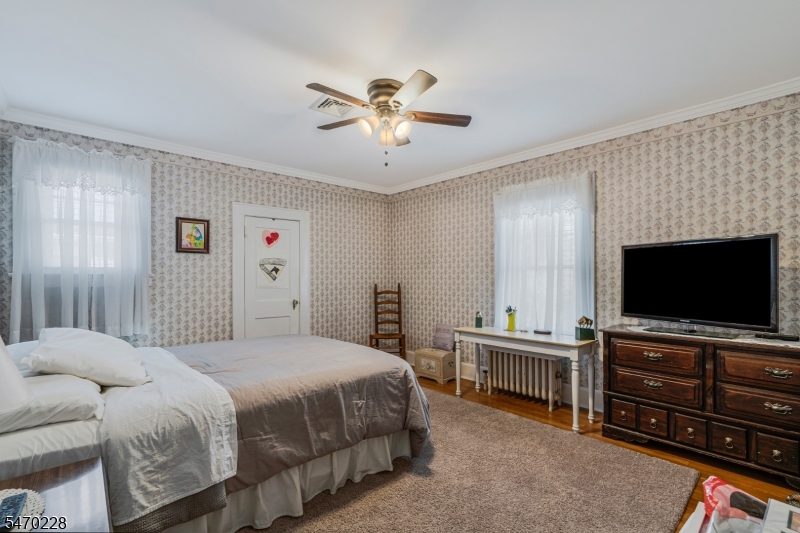206 Walnut Street Middlesex NJ 08846