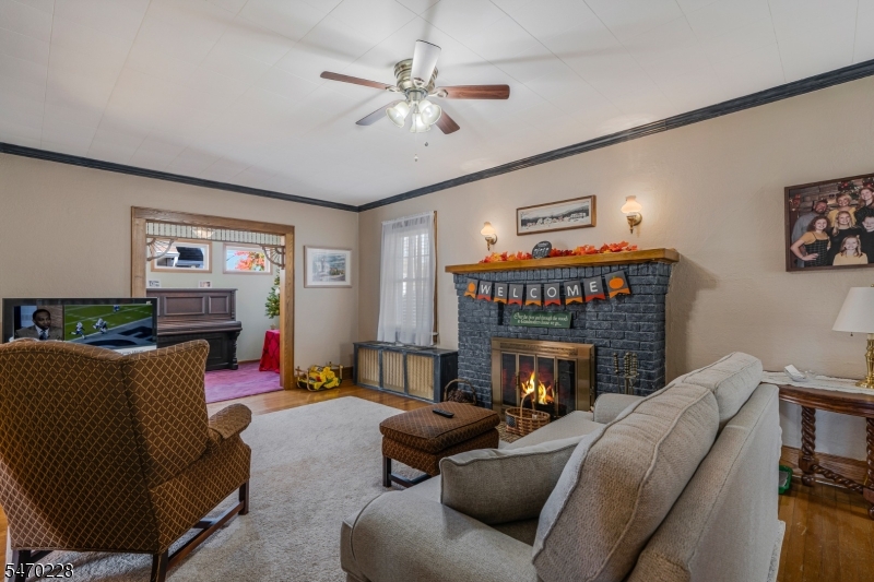 206 Walnut Street Middlesex NJ 08846