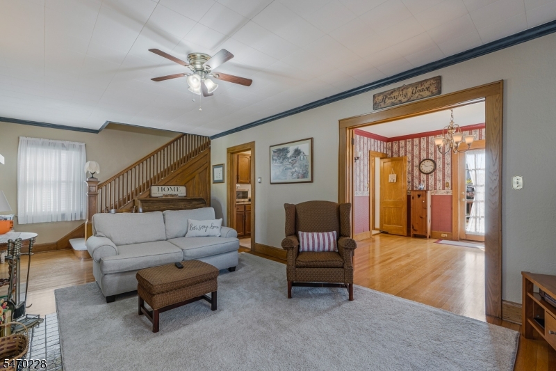 206 Walnut Street Middlesex NJ 08846