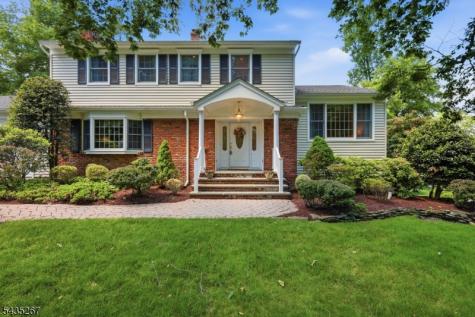 20 Coachman Court Berkeley Heights NJ 07922