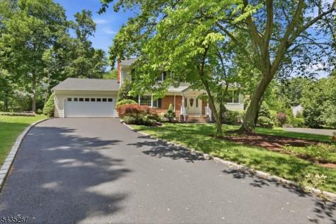 20 Coachman Court Berkeley Heights NJ 07922