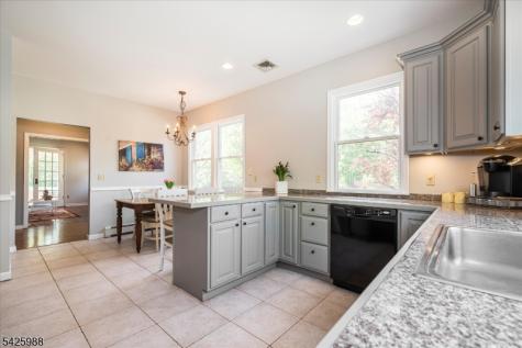 107 Main Street Glen Rock NJ 07452