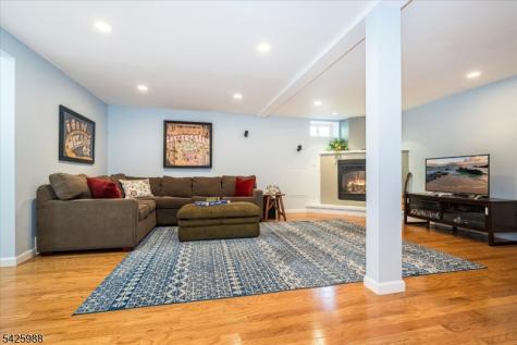 107 Main Street Glen Rock NJ 07452