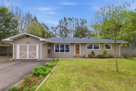 18 Belton Street Byram NJ 07874