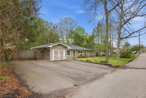 18 Belton Street Byram NJ 07874
