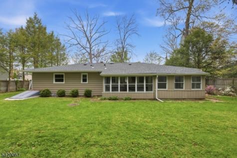 18 Belton Street Byram NJ 07874