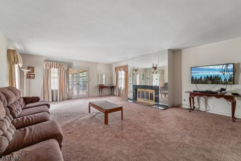 6 Saw Mill Road North Haledon NJ 07508