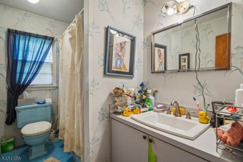 22 Marlton Drive Wayne NJ 07470